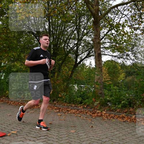 11.10.2026 - Bramfelder Halbmarathon 2026 J. Mangold http://msf.ph/oto/10828235 11.10.2026 10:49:46 Laufen 330 meine-sportfotos.de