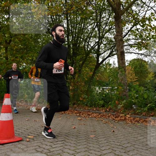 11.10.2026 - Bramfelder Halbmarathon 2026 J. Mangold http://msf.ph/oto/10828287 11.10.2026 10:50:55 Laufen 132, 288, 365, 401, 435, 514, 766 meine-sportfotos.de