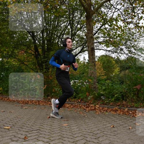 11.10.2026 - Bramfelder Halbmarathon 2026 J. Mangold http://msf.ph/oto/10828364 11.10.2026 10:52:45 Laufen 530, 725 meine-sportfotos.de