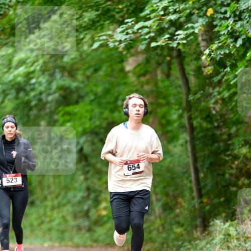 11.10.2026 - Bramfelder Halbmarathon 2026 Dr. Thomas Lammeyer http://msf.ph/oto/10828466 11.10.2026 11:07:12 Laufen 523, 654 meine-sportfotos.de