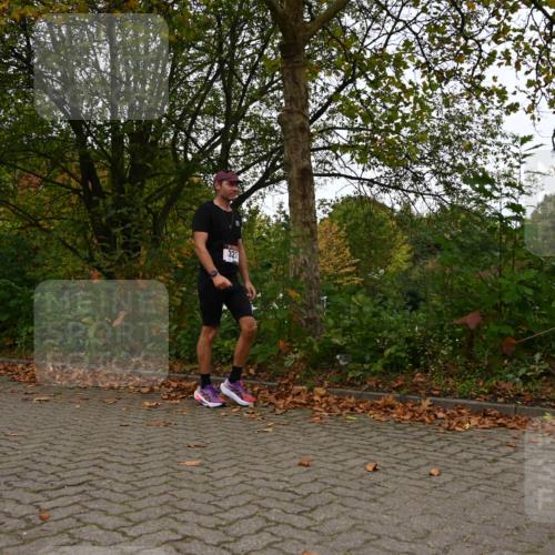 11.10.2026 - Bramfelder Halbmarathon 2026 J. Mangold http://msf.ph/oto/10828477 11.10.2026 10:54:44 Laufen 327 meine-sportfotos.de