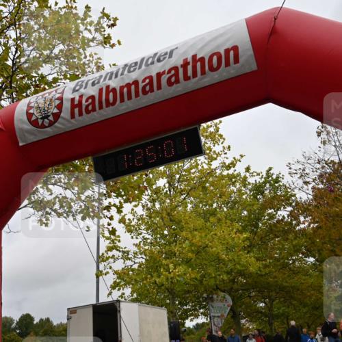 11.10.2026 - Bramfelder Halbmarathon 2026 J. Mangold http://msf.ph/oto/10828498 11.10.2026 10:55:00 Laufen 434, 526 meine-sportfotos.de