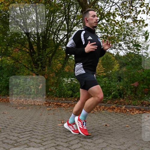 11.10.2026 - Bramfelder Halbmarathon 2026 J. Mangold http://msf.ph/oto/10828532 11.10.2026 10:55:09 Laufen 173, 526, 761 meine-sportfotos.de