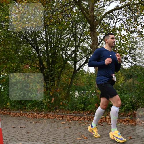 11.10.2026 - Bramfelder Halbmarathon 2026 J. Mangold http://msf.ph/oto/10828583 11.10.2026 10:55:50 Laufen 159, 444 meine-sportfotos.de