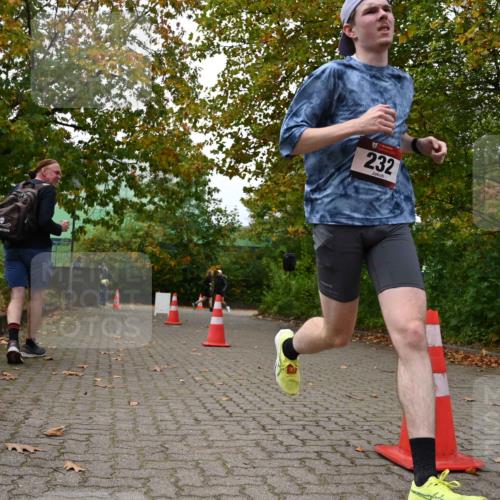 11.10.2026 - Bramfelder Halbmarathon 2026 J. Mangold http://msf.ph/oto/10828594 11.10.2026 10:56:06 Laufen 232, 478 meine-sportfotos.de