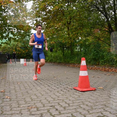 11.10.2026 - Bramfelder Halbmarathon 2026 J. Mangold http://msf.ph/oto/10828702 11.10.2026 10:57:37 Laufen 6, 363 meine-sportfotos.de