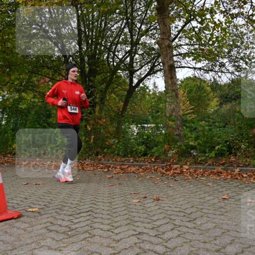 11.10.2026 - Bramfelder Halbmarathon 2026 J. Mangold http://msf.ph/oto/10828709 11.10.2026 10:57:43 Laufen 6 meine-sportfotos.de
