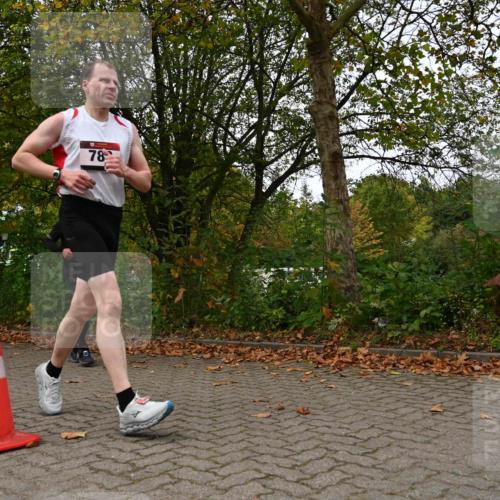 11.10.2026 - Bramfelder Halbmarathon 2026 J. Mangold http://msf.ph/oto/10828719 11.10.2026 10:57:57 Laufen 25, 788, 817 meine-sportfotos.de