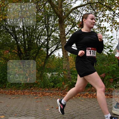 11.10.2026 - Bramfelder Halbmarathon 2026 J. Mangold http://msf.ph/oto/10828766 11.10.2026 10:58:21 Laufen 110, 191, 455, 614, 801 meine-sportfotos.de