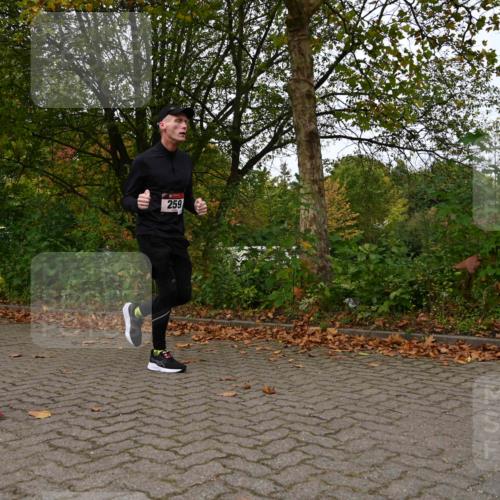 11.10.2026 - Bramfelder Halbmarathon 2026 J. Mangold http://msf.ph/oto/10828785 11.10.2026 10:58:41 Laufen 121, 259 meine-sportfotos.de