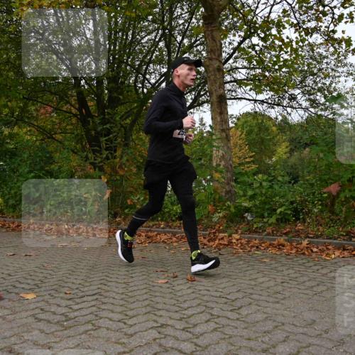 11.10.2026 - Bramfelder Halbmarathon 2026 J. Mangold http://msf.ph/oto/10828787 11.10.2026 10:58:41 Laufen 121, 259 meine-sportfotos.de
