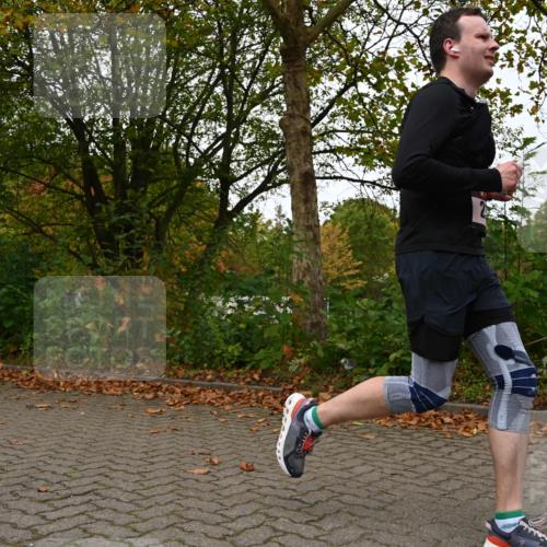 11.10.2026 - Bramfelder Halbmarathon 2026 J. Mangold http://msf.ph/oto/10828854 11.10.2026 10:59:38 Laufen 239, 799 meine-sportfotos.de