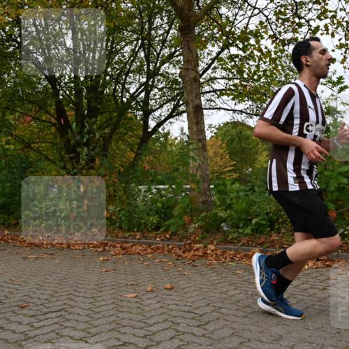 11.10.2026 - Bramfelder Halbmarathon 2026 J. Mangold http://msf.ph/oto/10828892 11.10.2026 10:59:57 Laufen 390, 456 meine-sportfotos.de