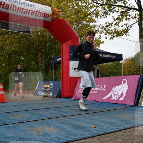 11.10.2026 - Bramfelder Halbmarathon 2026 J. Mangold http://msf.ph/oto/10828902 11.10.2026 11:00:32 Laufen 62, 432, 452, 605, 738 meine-sportfotos.de