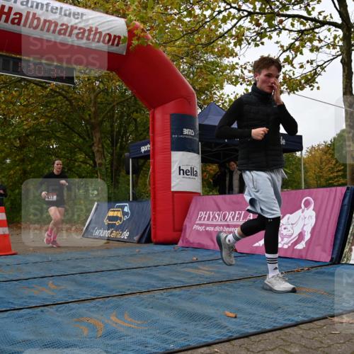11.10.2026 - Bramfelder Halbmarathon 2026 J. Mangold http://msf.ph/oto/10828904 11.10.2026 11:00:33 Laufen 62, 432, 452, 567, 605, 738 meine-sportfotos.de