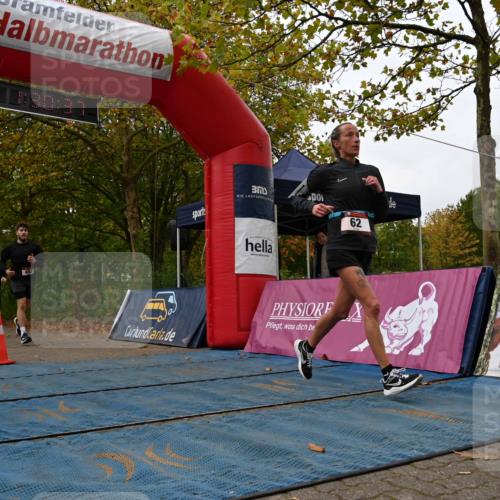 11.10.2026 - Bramfelder Halbmarathon 2026 J. Mangold http://msf.ph/oto/10828934 11.10.2026 11:00:36 Laufen 62, 432, 452, 567, 605, 738 meine-sportfotos.de