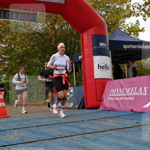 11.10.2026 - Bramfelder Halbmarathon 2026 J. Mangold http://msf.ph/oto/10828968 11.10.2026 11:01:01 Laufen 227, 300, 329, 385, 463, 714 meine-sportfotos.de