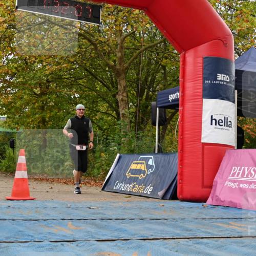 11.10.2026 - Bramfelder Halbmarathon 2026 J. Mangold http://msf.ph/oto/10829141 11.10.2026 11:02:05 Laufen 18 meine-sportfotos.de