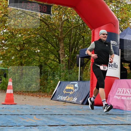 11.10.2026 - Bramfelder Halbmarathon 2026 J. Mangold http://msf.ph/oto/10829153 11.10.2026 11:02:07 Laufen 18 meine-sportfotos.de