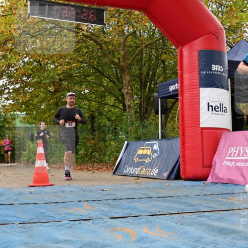 11.10.2026 - Bramfelder Halbmarathon 2026 J. Mangold http://msf.ph/oto/10829192 11.10.2026 11:02:25 Laufen 44, 82, 176, 429, 720 meine-sportfotos.de