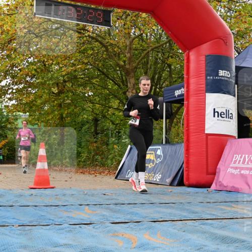 11.10.2026 - Bramfelder Halbmarathon 2026 J. Mangold http://msf.ph/oto/10829209 11.10.2026 11:02:28 Laufen 44, 82, 176, 429 meine-sportfotos.de