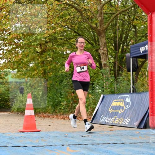 11.10.2026 - Bramfelder Halbmarathon 2026 J. Mangold http://msf.ph/oto/10829220 11.10.2026 11:02:31 Laufen 44, 429 meine-sportfotos.de