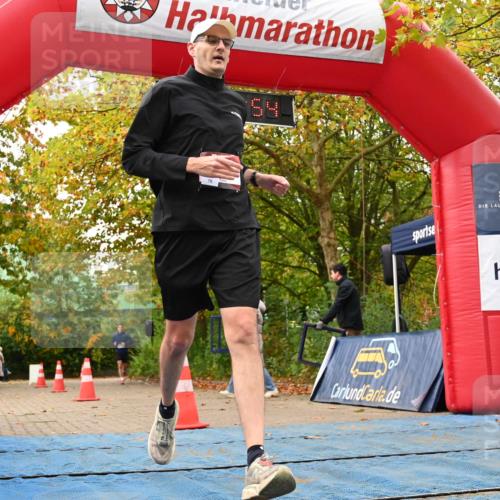 11.10.2026 - Bramfelder Halbmarathon 2026 J. Mangold http://msf.ph/oto/10829321 11.10.2026 11:03:52 Laufen 465 meine-sportfotos.de