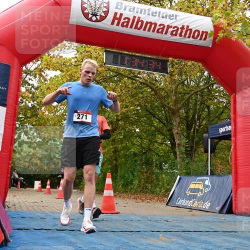 11.10.2026 - Bramfelder Halbmarathon 2026 J. Mangold http://msf.ph/oto/10829370 11.10.2026 11:04:33 Laufen 271, 371, 428, 576 meine-sportfotos.de