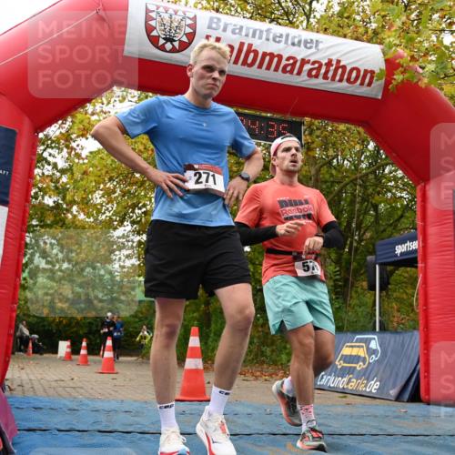 11.10.2026 - Bramfelder Halbmarathon 2026 J. Mangold http://msf.ph/oto/10829377 11.10.2026 11:04:34 Laufen 79, 271, 371, 428, 576 meine-sportfotos.de