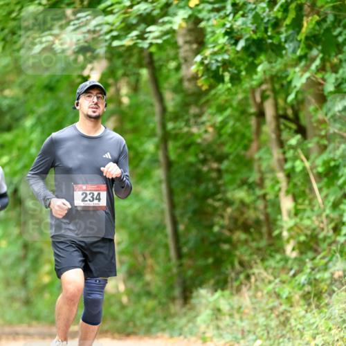 11.10.2026 - Bramfelder Halbmarathon 2026 Dr. Thomas Lammeyer http://msf.ph/oto/10829388 11.10.2026 11:10:16 Laufen 234 meine-sportfotos.de