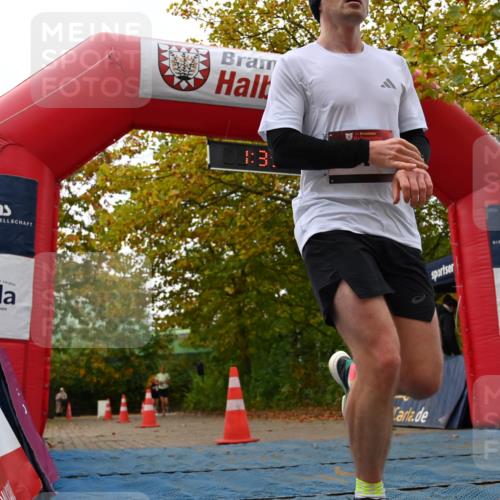 11.10.2026 - Bramfelder Halbmarathon 2026 J. Mangold http://msf.ph/oto/10829467 11.10.2026 11:05:33 Laufen 816 meine-sportfotos.de