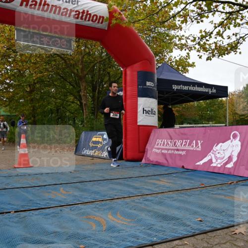 11.10.2026 - Bramfelder Halbmarathon 2026 J. Mangold http://msf.ph/oto/10829491 11.10.2026 11:06:26 Laufen 286, 489, 606 meine-sportfotos.de