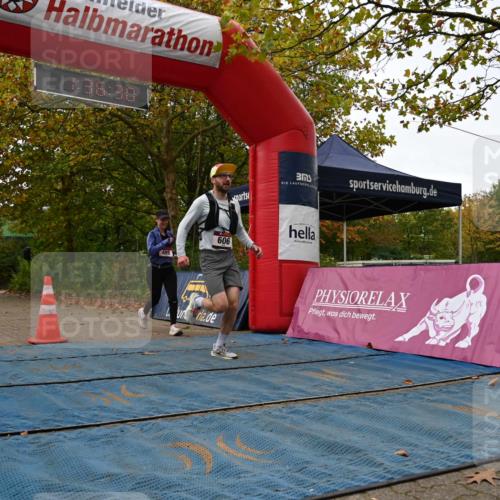 11.10.2026 - Bramfelder Halbmarathon 2026 J. Mangold http://msf.ph/oto/10829513 11.10.2026 11:06:28 Laufen 286, 489, 606 meine-sportfotos.de