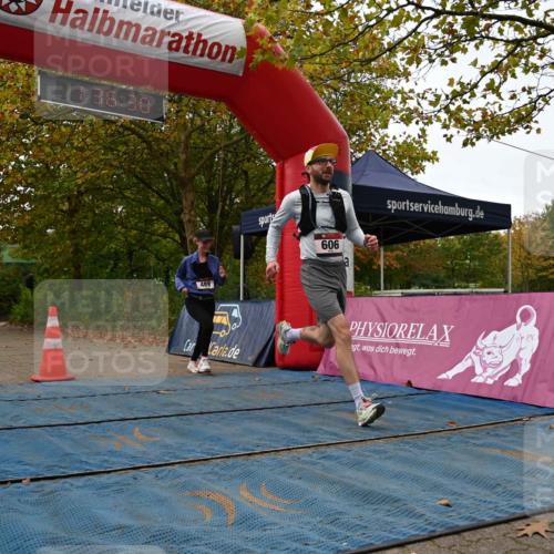 11.10.2026 - Bramfelder Halbmarathon 2026 J. Mangold http://msf.ph/oto/10829516 11.10.2026 11:06:29 Laufen 286, 489, 606 meine-sportfotos.de