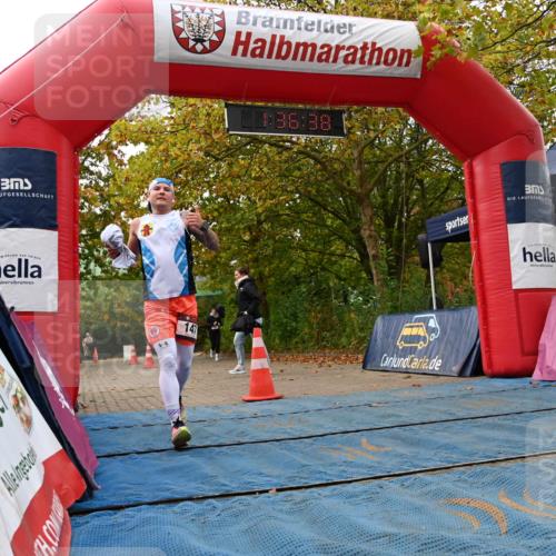 11.10.2026 - Bramfelder Halbmarathon 2026 J. Mangold http://msf.ph/oto/10829540 11.10.2026 11:06:36 Laufen 98, 147, 495 meine-sportfotos.de
