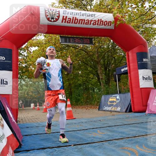 11.10.2026 - Bramfelder Halbmarathon 2026 J. Mangold http://msf.ph/oto/10829544 11.10.2026 11:06:37 Laufen 98, 147, 495 meine-sportfotos.de