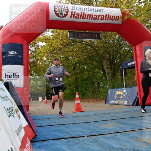 11.10.2026 - Bramfelder Halbmarathon 2026 J. Mangold http://msf.ph/oto/10829559 11.10.2026 11:06:47 Laufen 16, 40 meine-sportfotos.de