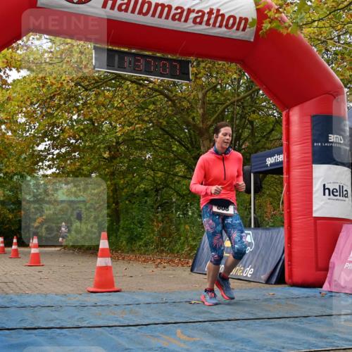 11.10.2026 - Bramfelder Halbmarathon 2026 J. Mangold http://msf.ph/oto/10829578 11.10.2026 11:07:05 Laufen 808 meine-sportfotos.de