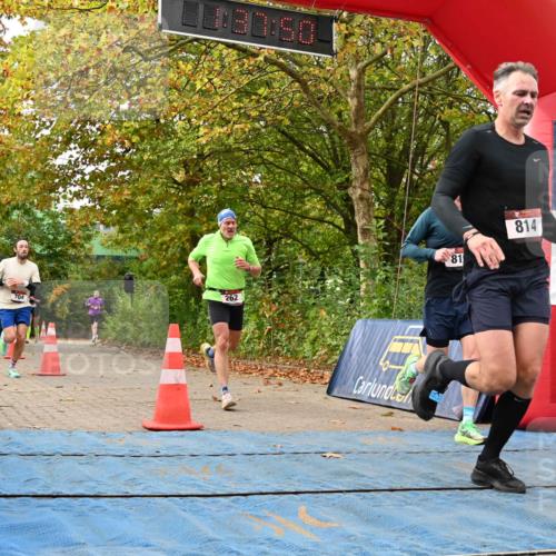 11.10.2026 - Bramfelder Halbmarathon 2026 J. Mangold http://msf.ph/oto/10829649 11.10.2026 11:07:48 Laufen 33, 262, 704, 814, 815 meine-sportfotos.de