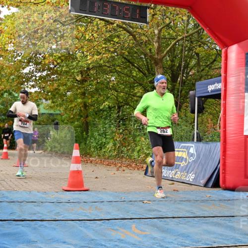 11.10.2026 - Bramfelder Halbmarathon 2026 J. Mangold http://msf.ph/oto/10829657 11.10.2026 11:07:49 Laufen 33, 262, 704, 814, 815 meine-sportfotos.de
