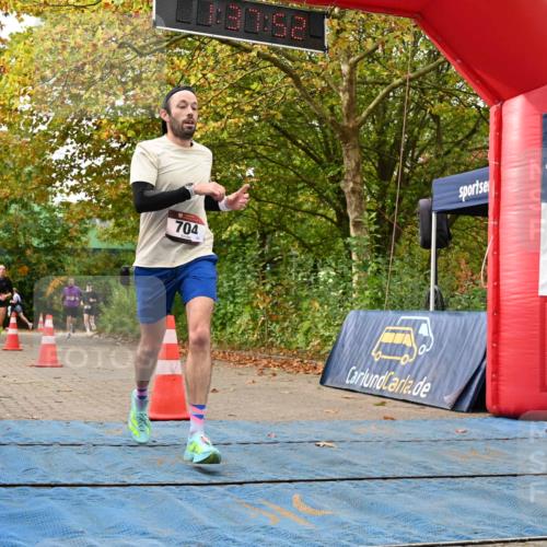 11.10.2026 - Bramfelder Halbmarathon 2026 J. Mangold http://msf.ph/oto/10829670 11.10.2026 11:07:50 Laufen 33, 262, 704, 814, 815 meine-sportfotos.de