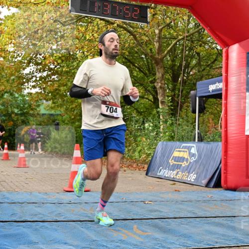 11.10.2026 - Bramfelder Halbmarathon 2026 J. Mangold http://msf.ph/oto/10829672 11.10.2026 11:07:51 Laufen 33, 262, 704, 814, 815 meine-sportfotos.de
