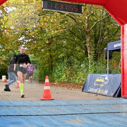 11.10.2026 - Bramfelder Halbmarathon 2026 J. Mangold http://msf.ph/oto/10829687 11.10.2026 11:07:53 Laufen 33, 262, 565, 704, 815 meine-sportfotos.de