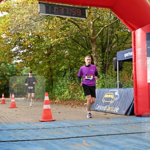 11.10.2026 - Bramfelder Halbmarathon 2026 J. Mangold http://msf.ph/oto/10829707 11.10.2026 11:07:58 Laufen 33, 565, 656 meine-sportfotos.de