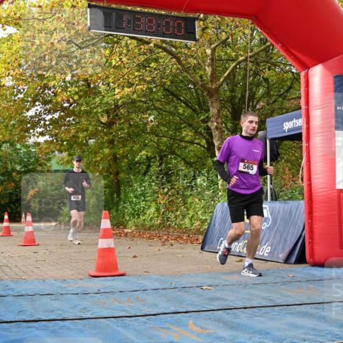 11.10.2026 - Bramfelder Halbmarathon 2026 J. Mangold http://msf.ph/oto/10829712 11.10.2026 11:07:58 Laufen 33, 565, 656 meine-sportfotos.de