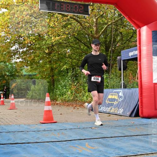 11.10.2026 - Bramfelder Halbmarathon 2026 J. Mangold http://msf.ph/oto/10829736 11.10.2026 11:08:01 Laufen 565, 656 meine-sportfotos.de