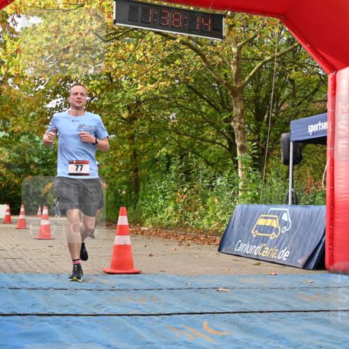 11.10.2026 - Bramfelder Halbmarathon 2026 J. Mangold http://msf.ph/oto/10829759 11.10.2026 11:08:13 Laufen 77, 560 meine-sportfotos.de