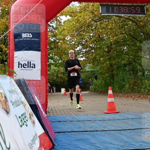 11.10.2026 - Bramfelder Halbmarathon 2026 J. Mangold http://msf.ph/oto/10829837 11.10.2026 11:08:57 Laufen 54, 240, 557 meine-sportfotos.de