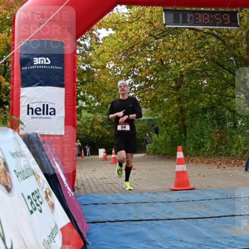 11.10.2026 - Bramfelder Halbmarathon 2026 J. Mangold http://msf.ph/oto/10829839 11.10.2026 11:08:58 Laufen 54, 240, 557 meine-sportfotos.de