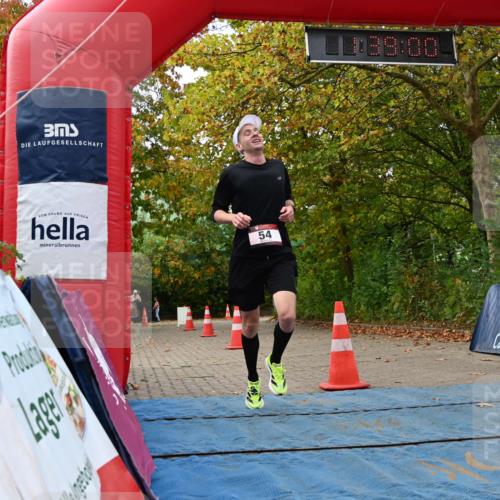 11.10.2026 - Bramfelder Halbmarathon 2026 J. Mangold http://msf.ph/oto/10829843 11.10.2026 11:08:58 Laufen 54, 240, 557 meine-sportfotos.de
